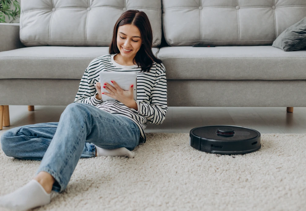 robot vacuum cleaner sweeping and mopping